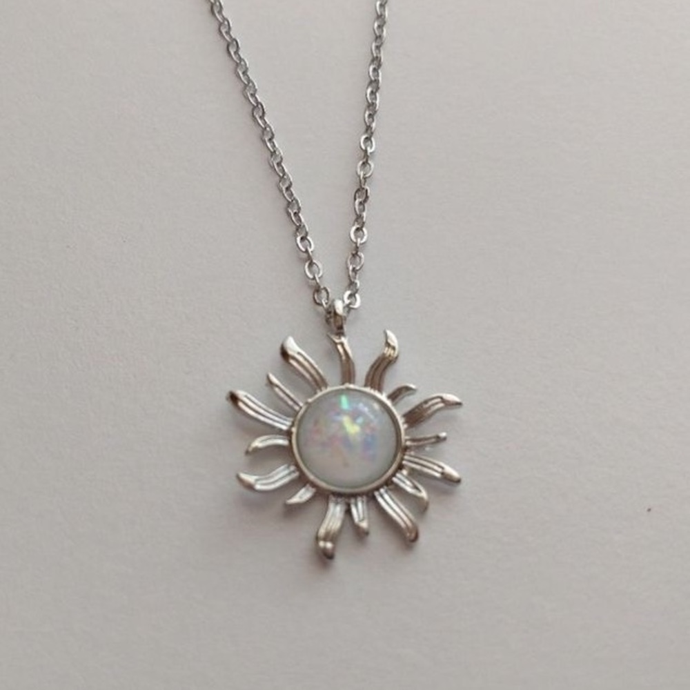 Boutique Opal Resin Sun Pendant Necklace - Picture 4 of 9